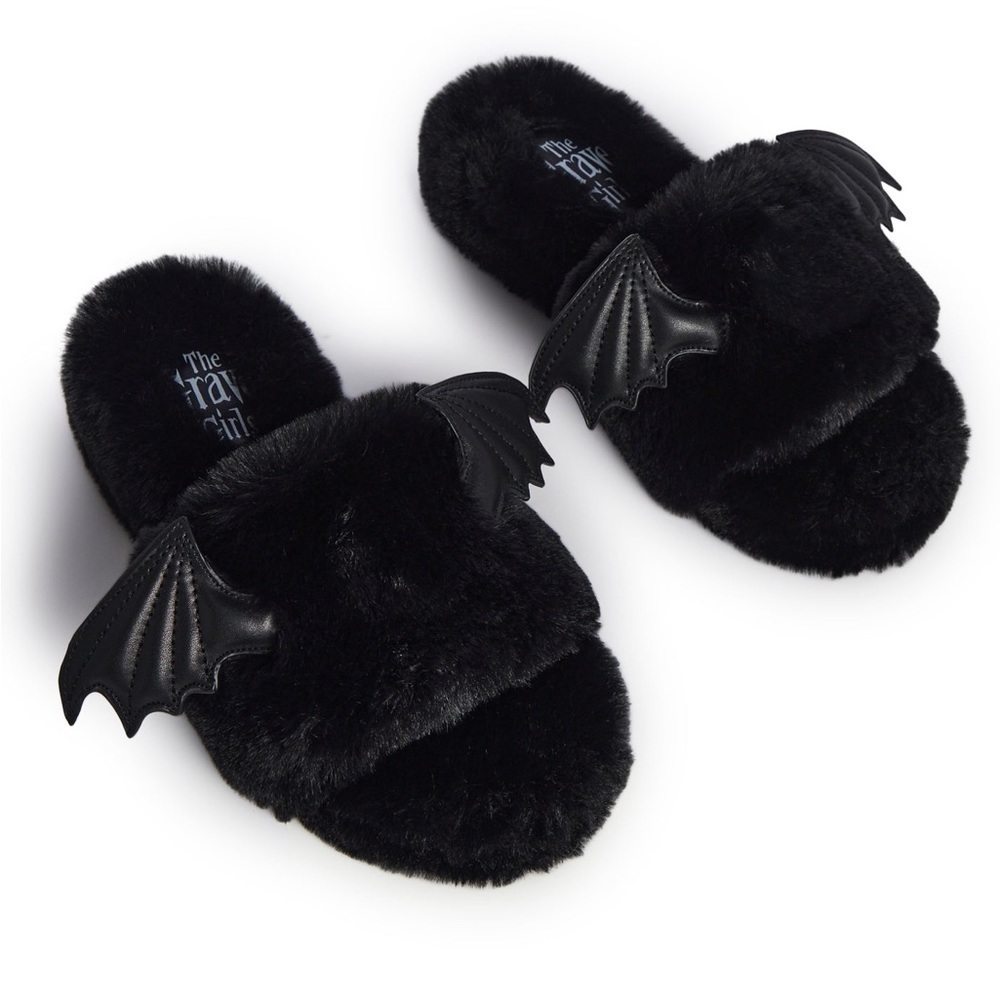 The Grave Girls Shadowed Visions Furry Slides Size 7​​​